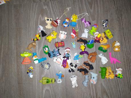 Kinder figurky,