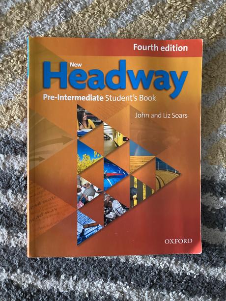 New headway pre-intermediate student's book, 