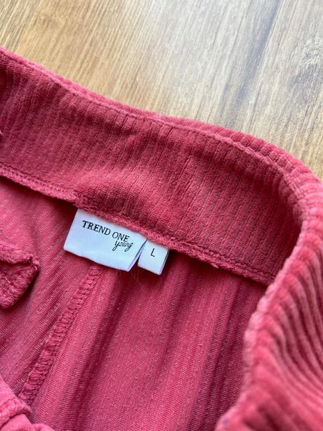 2x oblečené nohavice 38-40, tulec trend,l