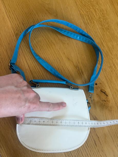 Dievcenska kabelka stitch, 