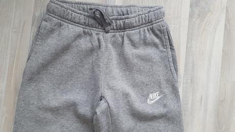 Nike zateplené tepláky, nike,146