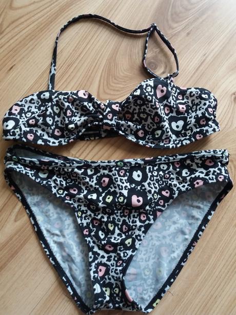 Bikiny c&a č.134/140, c&a,134