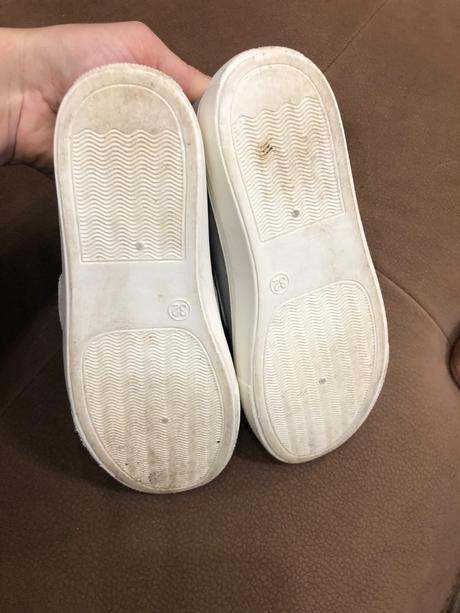 Topanky aj k sukničke, 32