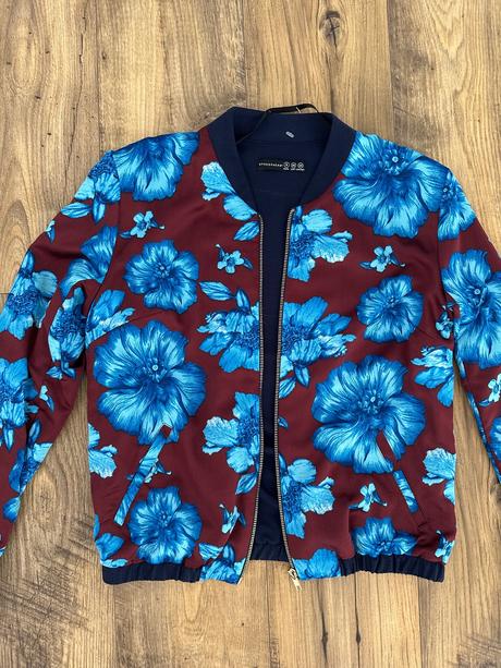 Bomber bundička, atmosphere,s