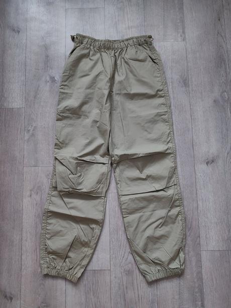 Nohavice, reserved,152