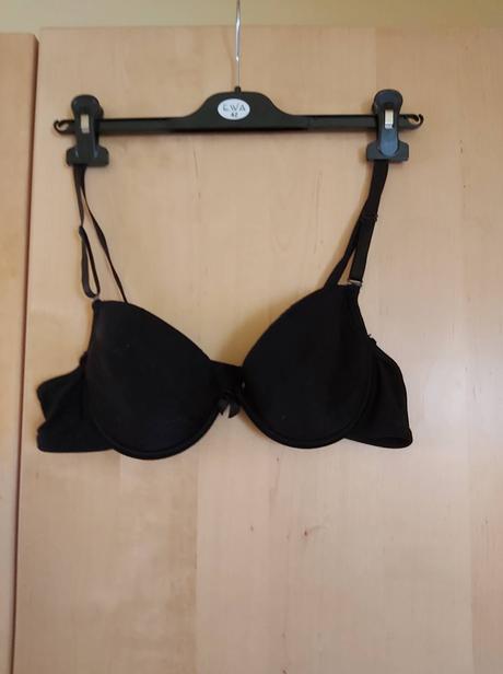 Podprsenka čierna 80b s odnímateľnými ramienkami, 80b