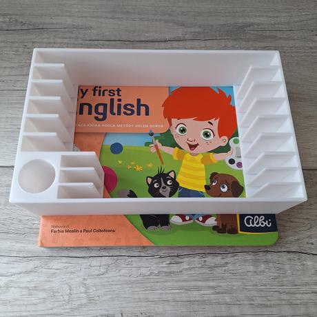 Organizér na albi knihy,