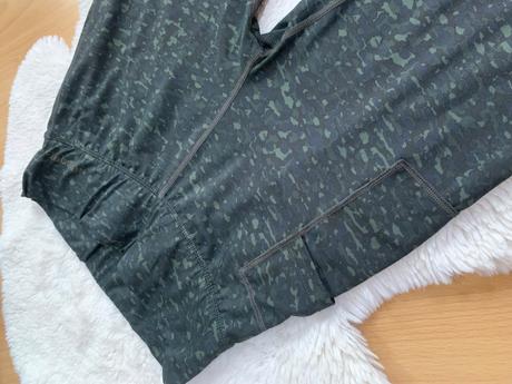 Maskáčové legíny, s