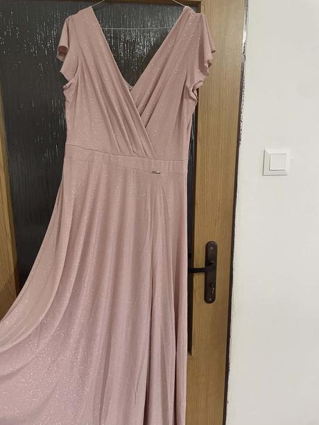 Spoločenské ligotavé šaty, l