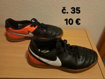 Halovky, nike,35