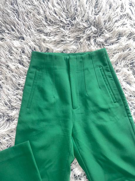 Zelené nohavice, stradivarius,34