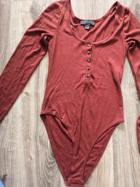 Vrúbkované/rebrované body, primark,xs