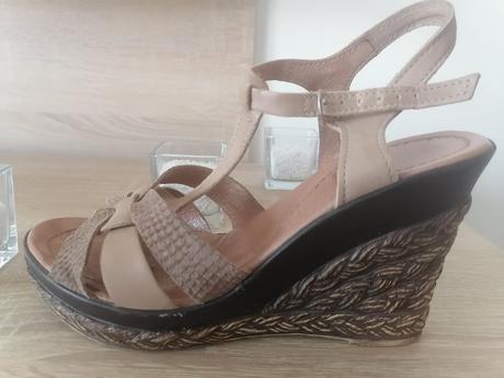 Sandále na platforme, 38