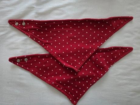 Šatky / slintáčiky/ podbradníky pre dievčatko, 