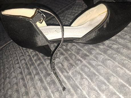 Tanečné topánky, 37