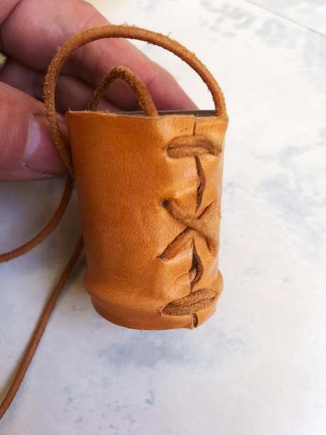 Štamperlík na svadbu v koži/na šnúrke, 