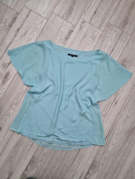 Blúzka so širokými rukávmi a asymetrickým lemom, 38