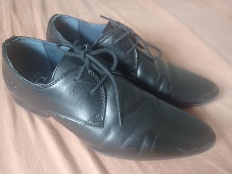 Slavnostne topanky, 38