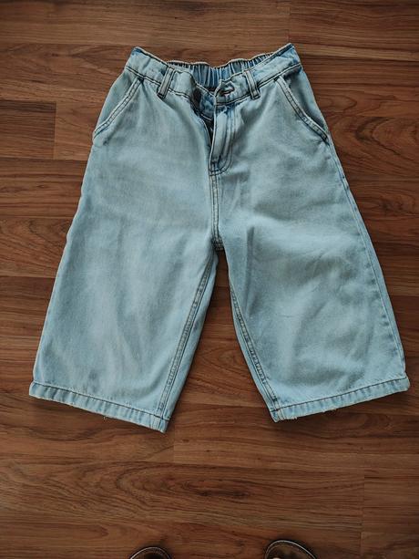 Predám chlapčenské 3/4 nohavice jorts, zara,140