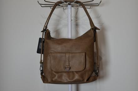 Bledá kabelka-kabelkoruksak, 