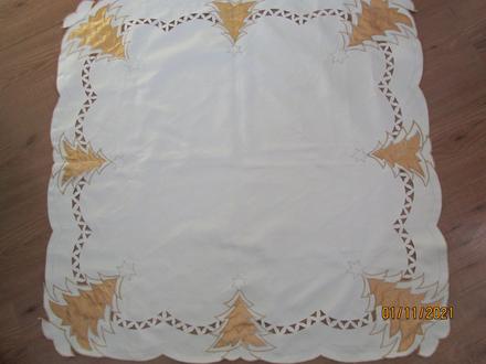 Vianocny obrus,