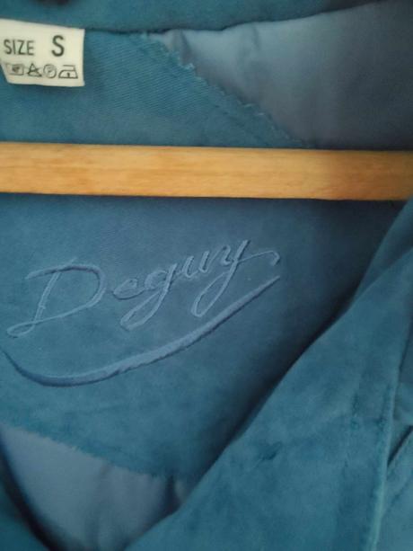 Kvalitný zimný ženský kabát, s