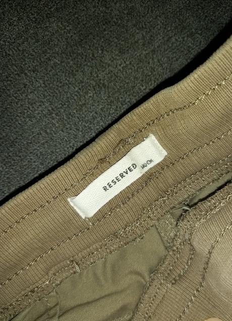 Kapsače, reserved,140