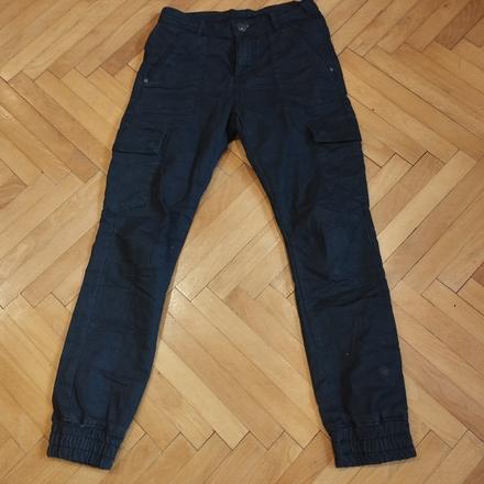 Nohavice s vreckami, 158