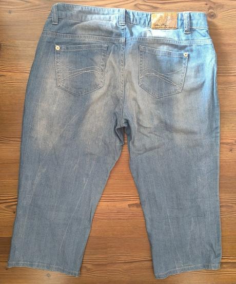 Džínsové trojštvrťáky, colours of the world,42