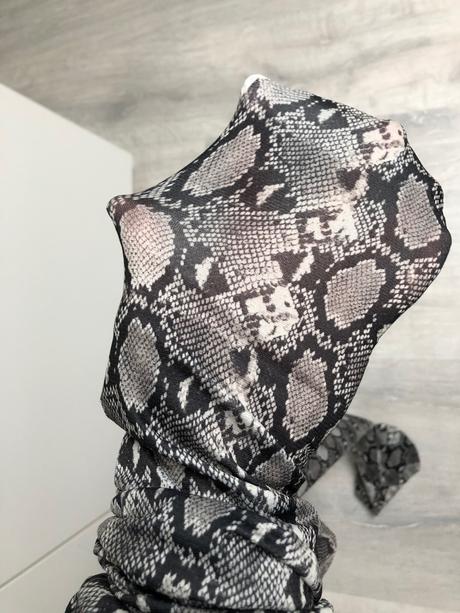 Pancuchy s hadim vzorom, h&m,s