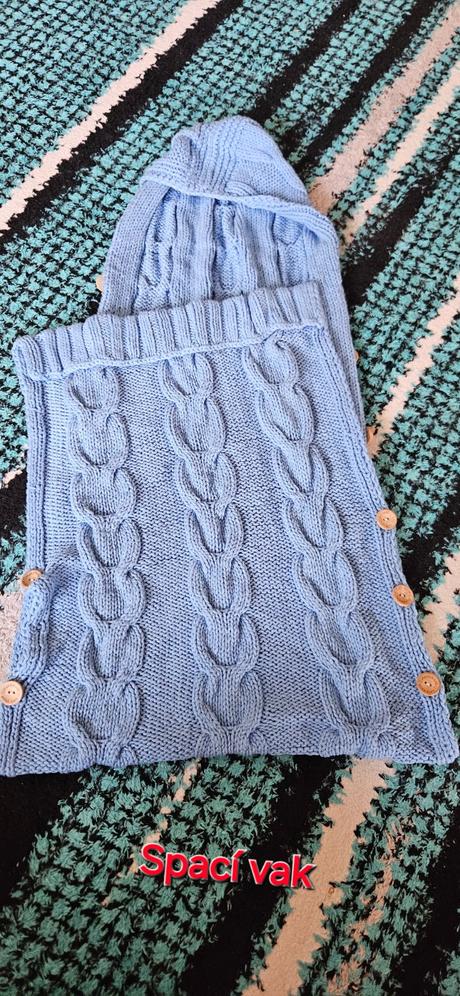 Veľký balík oblečenia, 50–62