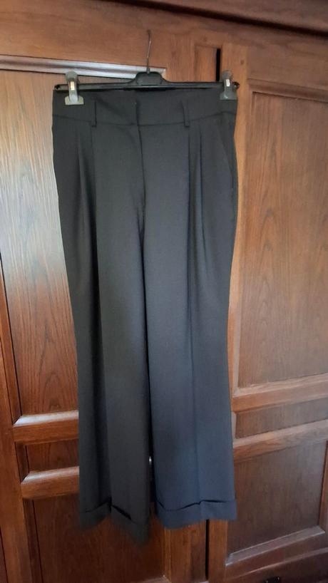 Čierne elegantné nohavice ozeta m, m