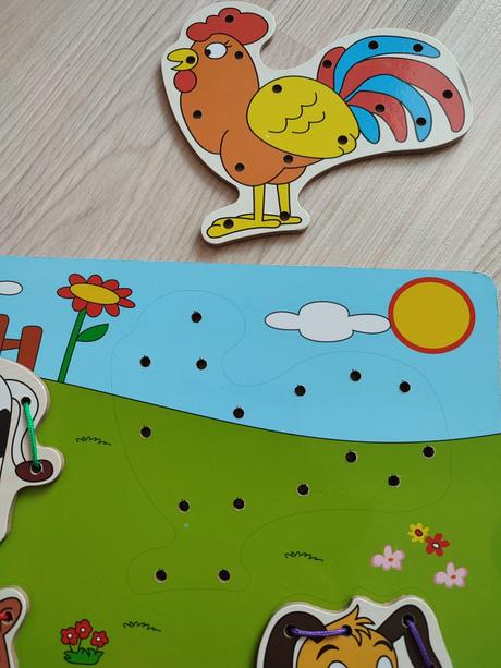 Navliekanie zvieratiek, 