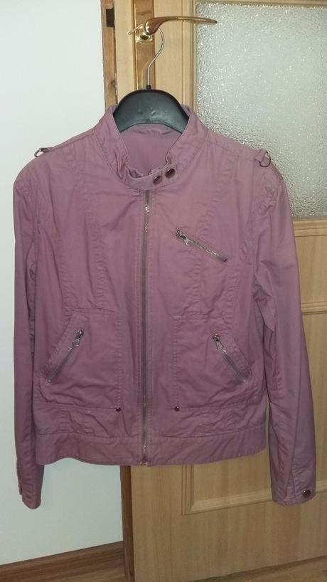 Bundička tenká, 36