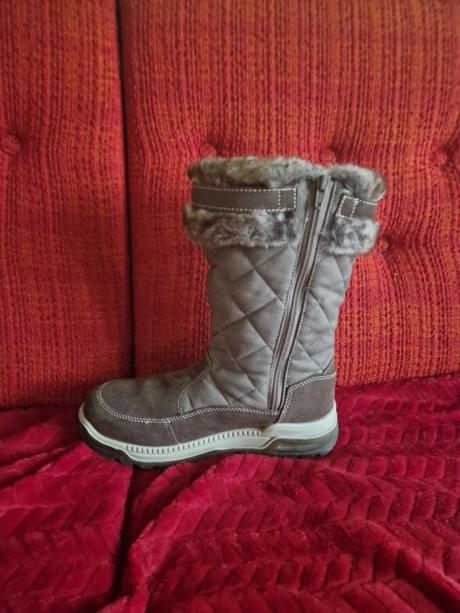 Hnede zatepkene citmy, vel. 39, 40