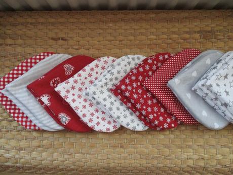 Vianočné srdiečka v bordovom a sivom,