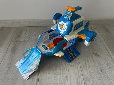 Super wings garáž, 