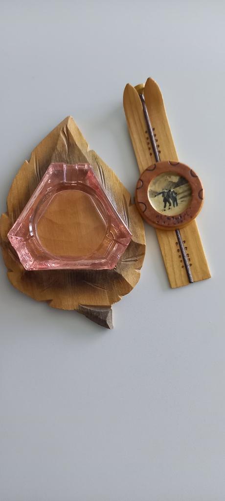 Prakticko-dekoracny popolnik, 