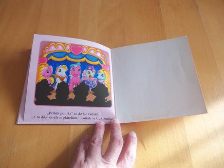 Knižka - my little pony - příběh poníka,