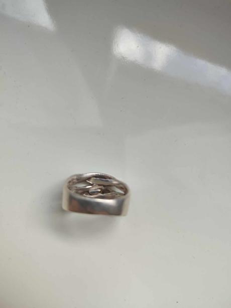 Mohutný strieborný prsteň - 925,