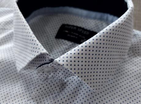 Elegantná bodkovaná slim fit košeľa, 40