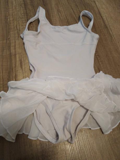 Gymnasticky dres, 86