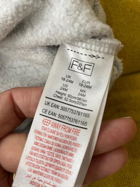 Mikina 1 + 2 ako darček, f&f,86