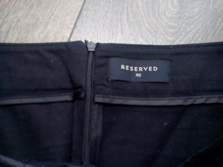 Sukna, reserved,40
