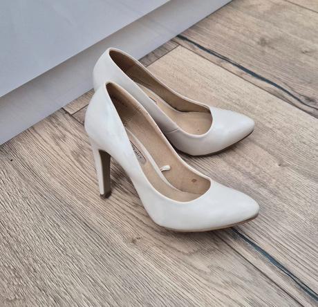 Kremove lodicky vel. 36, 36