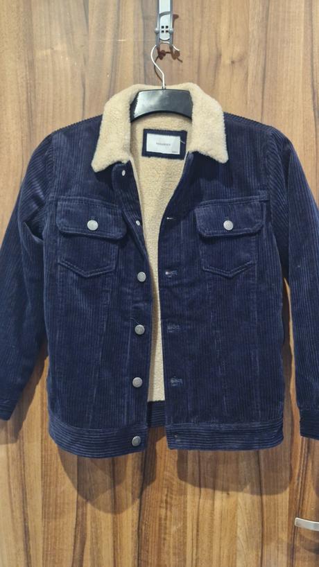 Bunda, reserved,140