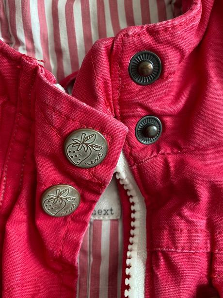 Prechodná bunda z jahodovej kolekcie, next,98