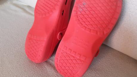 Predám šlapky- červené detské krosky., 33