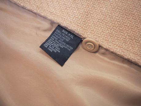 Kvalitný dámske kabát centigrade, 52