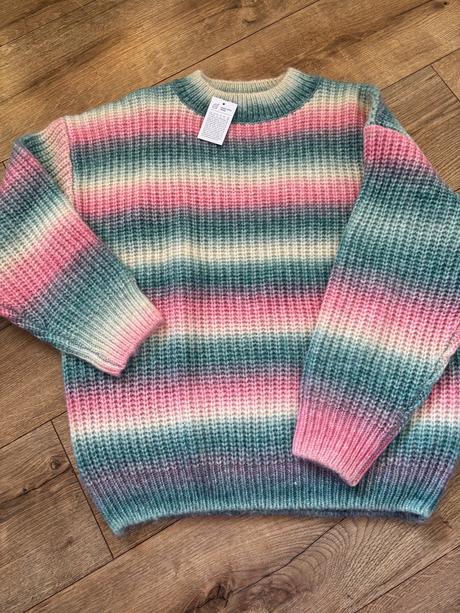 Dievčenský sveter, 164